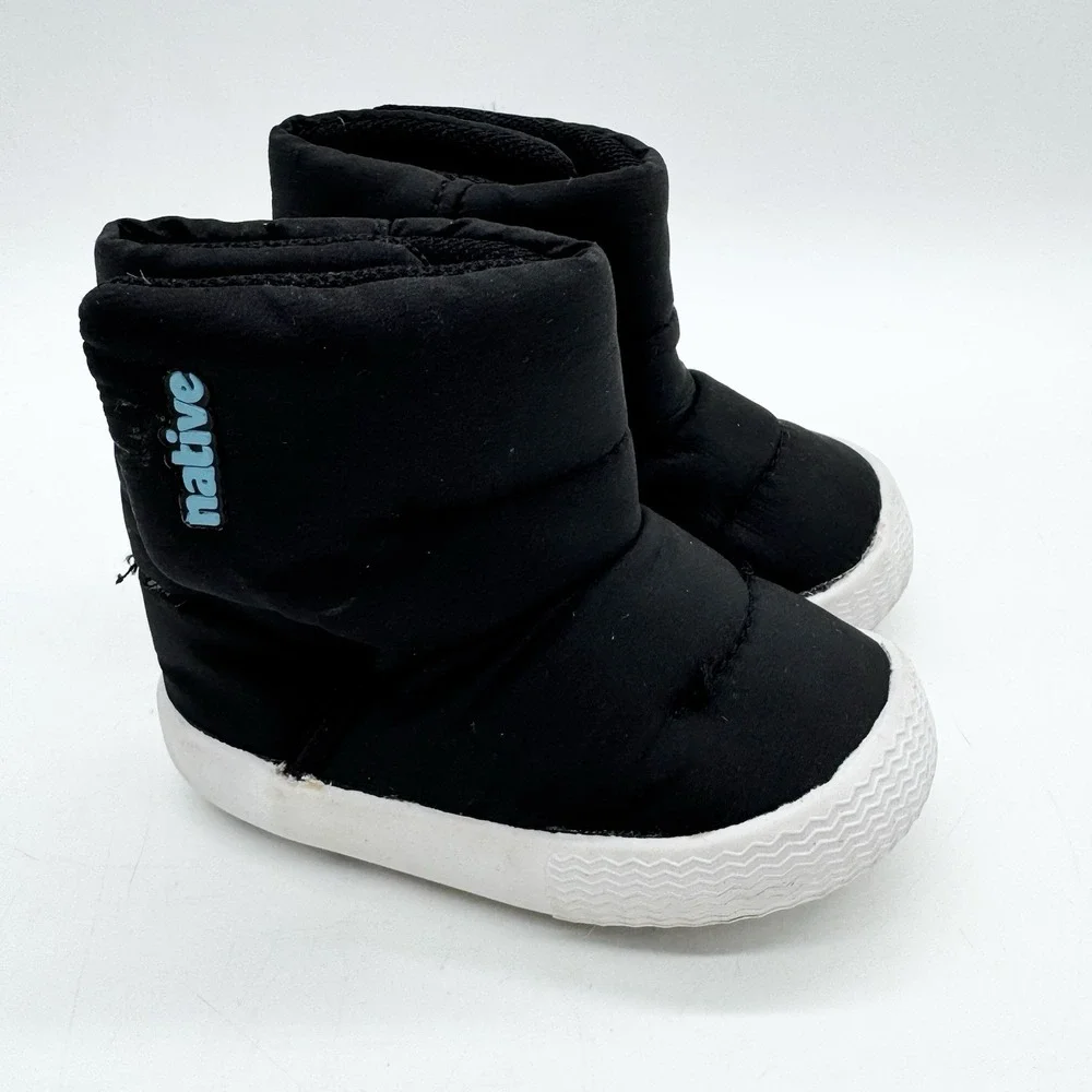 NATIVE Chamonix Quilted‎ Outdoor Baby Boots Jiffy Black/Shell White Sz 1 (Baby)
